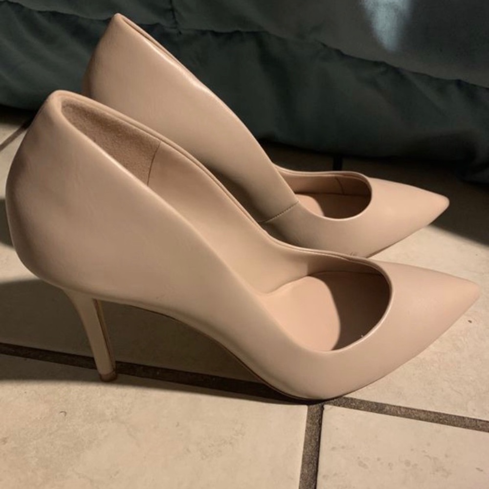 Aldo Nude pumps (NEW)